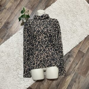 Vince Camuto Size Large Leopard Print Turtleneck Waffle Knit Pullover Top